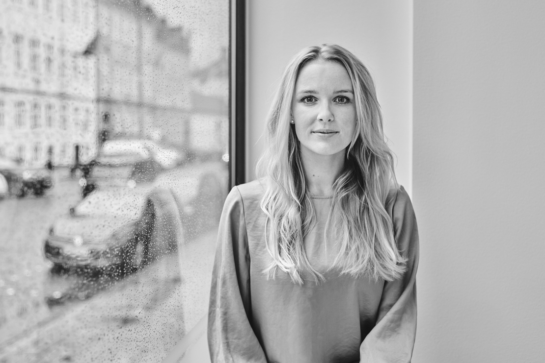 2021_08_17_Mazanti_Portræt14735_Julie_Low.jpg (1)